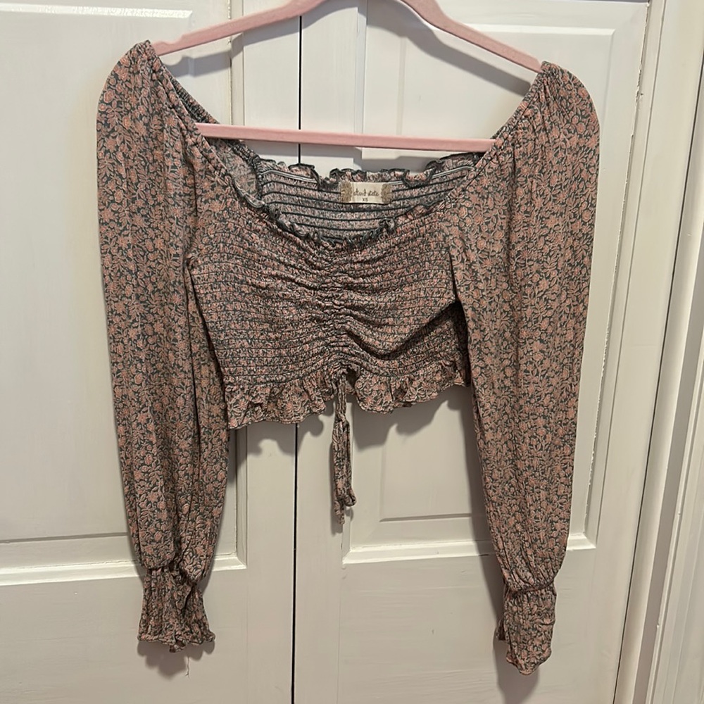Altar’d state long sleeve blouse size xs